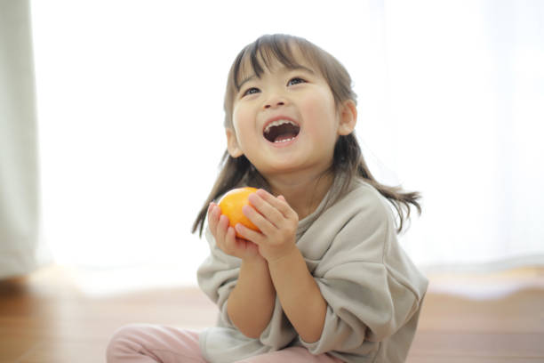 子どもの歯医者でのフッ素塗布とは？効果や始める時期を解説